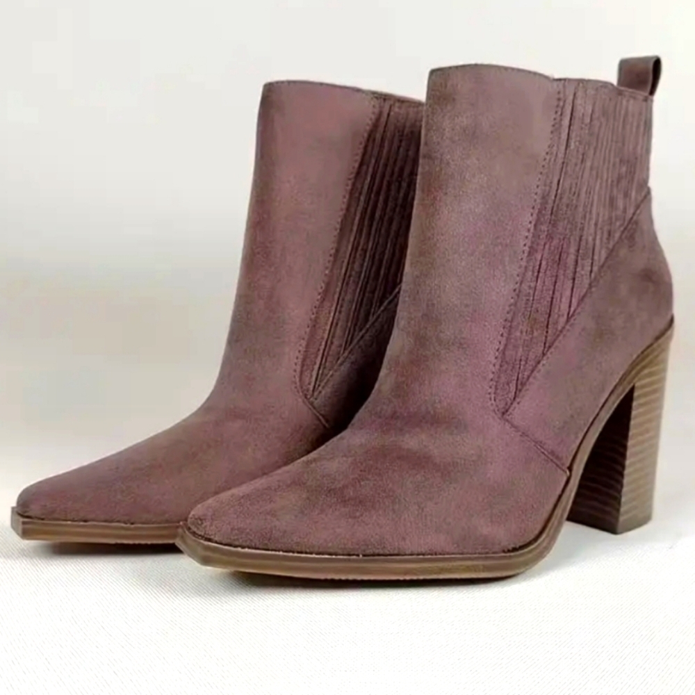 Elegant Suede Ankle Boots - Brown Sz 8.5